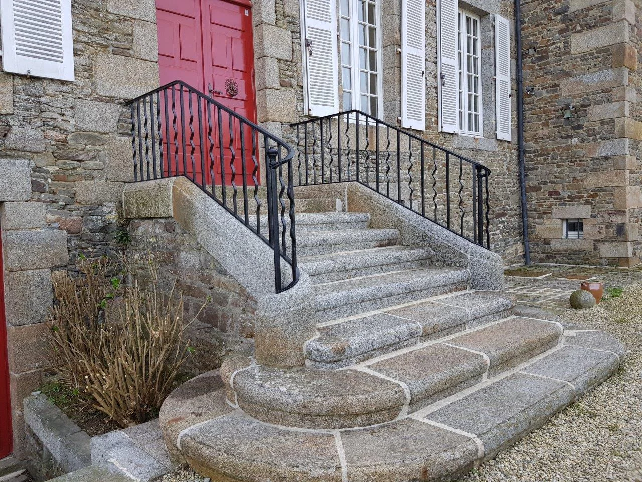 rampe d'escalier avec main courante étampée (50)